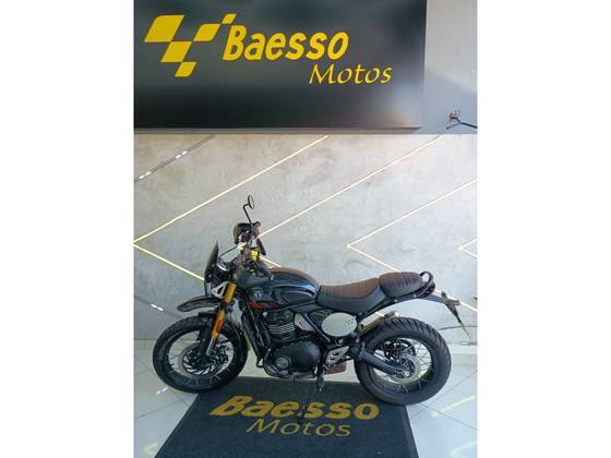 TRIUMPH SCRAMBLER 400 XC TRIUMPH SCRAMBLER 400 XC